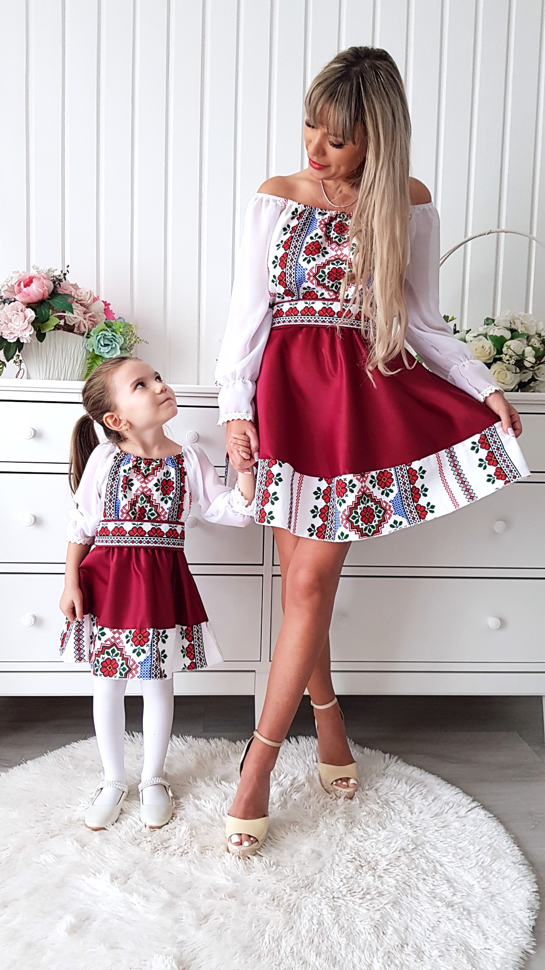 Set mama-fiica cu motive traditionale Eleanora grena